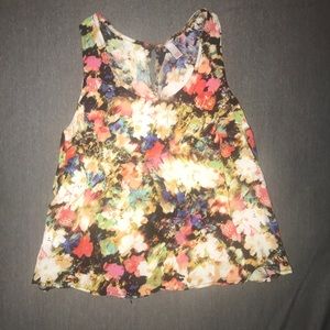 Xhilaration: crop top